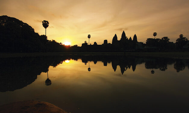 ANGKOR WAT & ANGKOR THOM