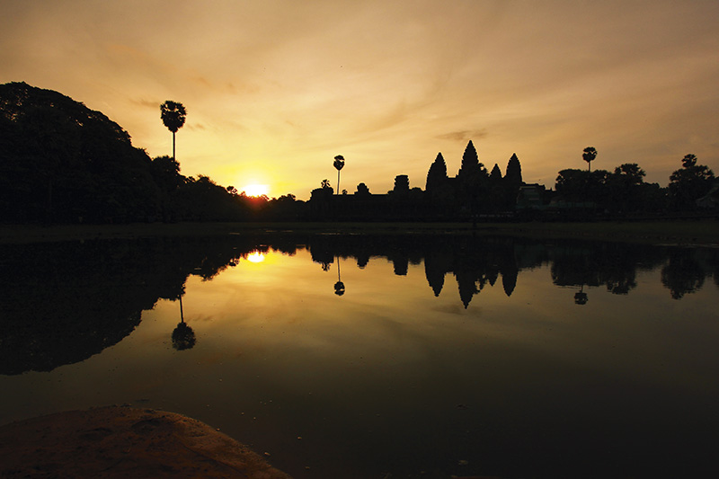 ANGKOR WAT & ANGKOR THOM