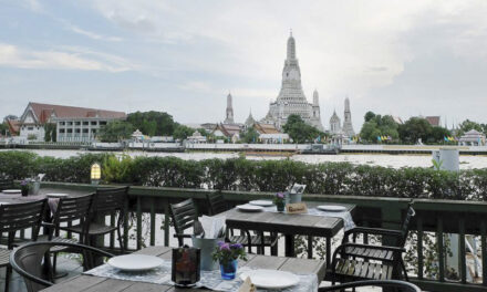 RIVERSIDE DINING WTIH A VIEW